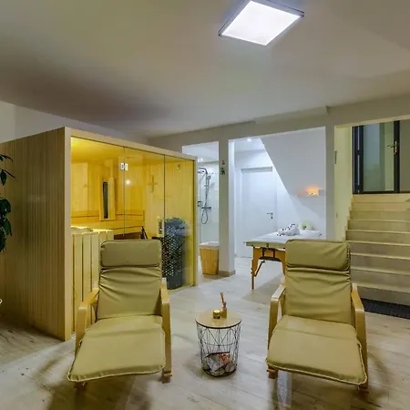 Peaceful Luce Di Mare - Heated Pool, Sauna 伊万多拉克