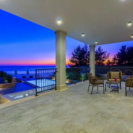 Villa Peaceful Luce Di Mare - Heated Pool, Sauna *