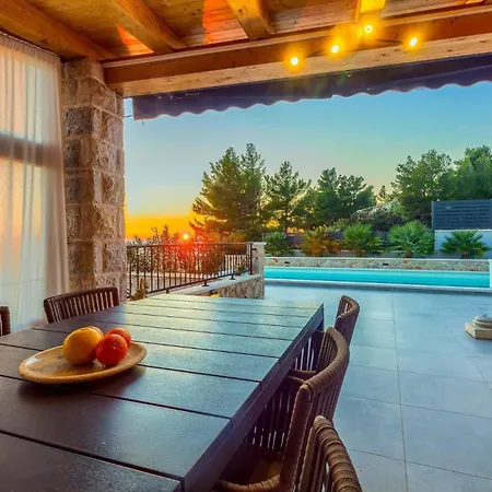 Villa Peaceful Luce Di Mare - Heated Pool, Sauna